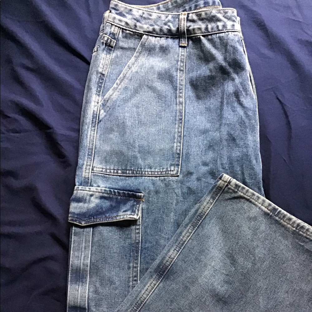 Plus High Waisted Snow Wash Cargo Jeans - Picture 1 of 2